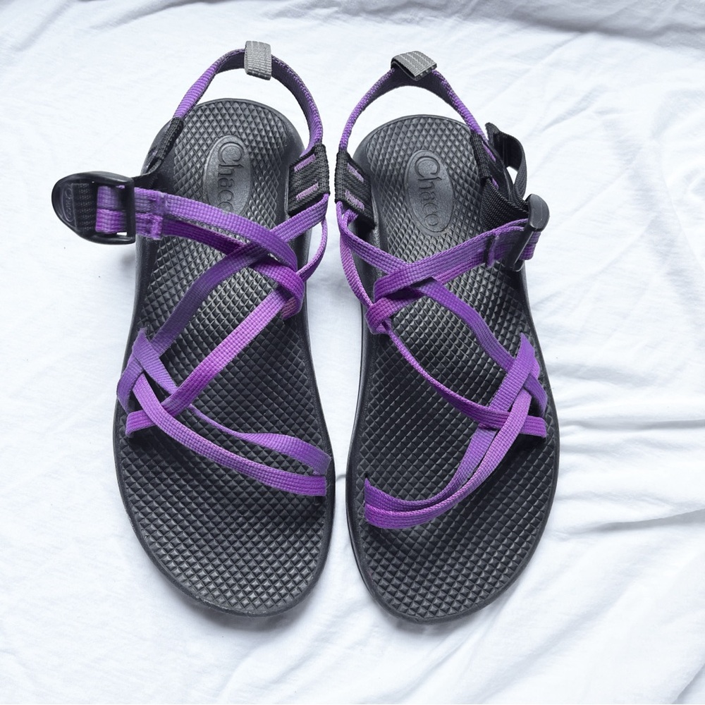 Chaco Black and Purple Strappy Sandals Outdoors Hiking Size 6